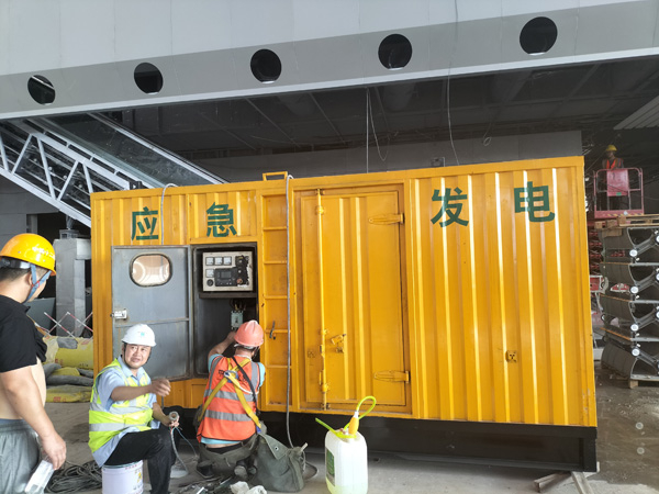 兴仁怎样判断空气滤清器是否需要更换？