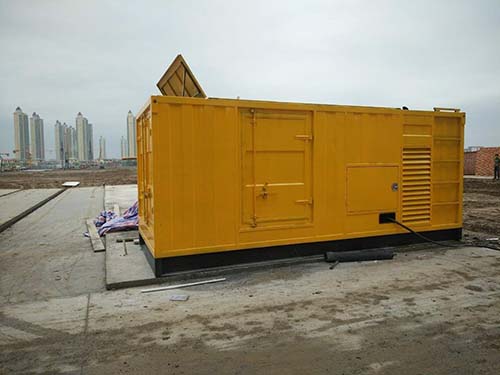 兴仁合同中关于乙方责任导致工期延误的赔偿标准应该如何制定?